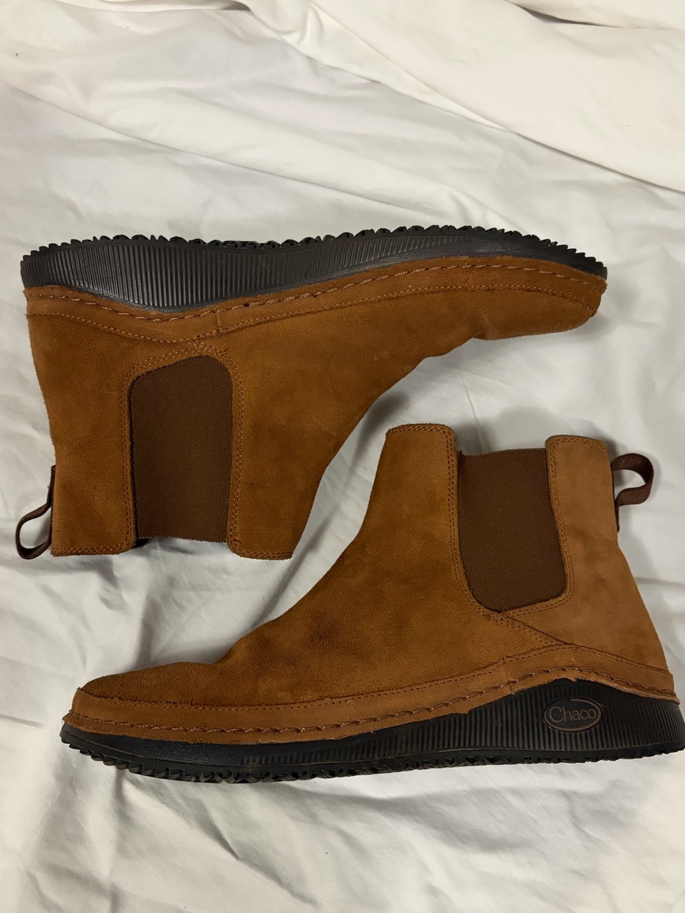 Women’s 9 Chaco Paonia Brown Suede Chelsea Boots